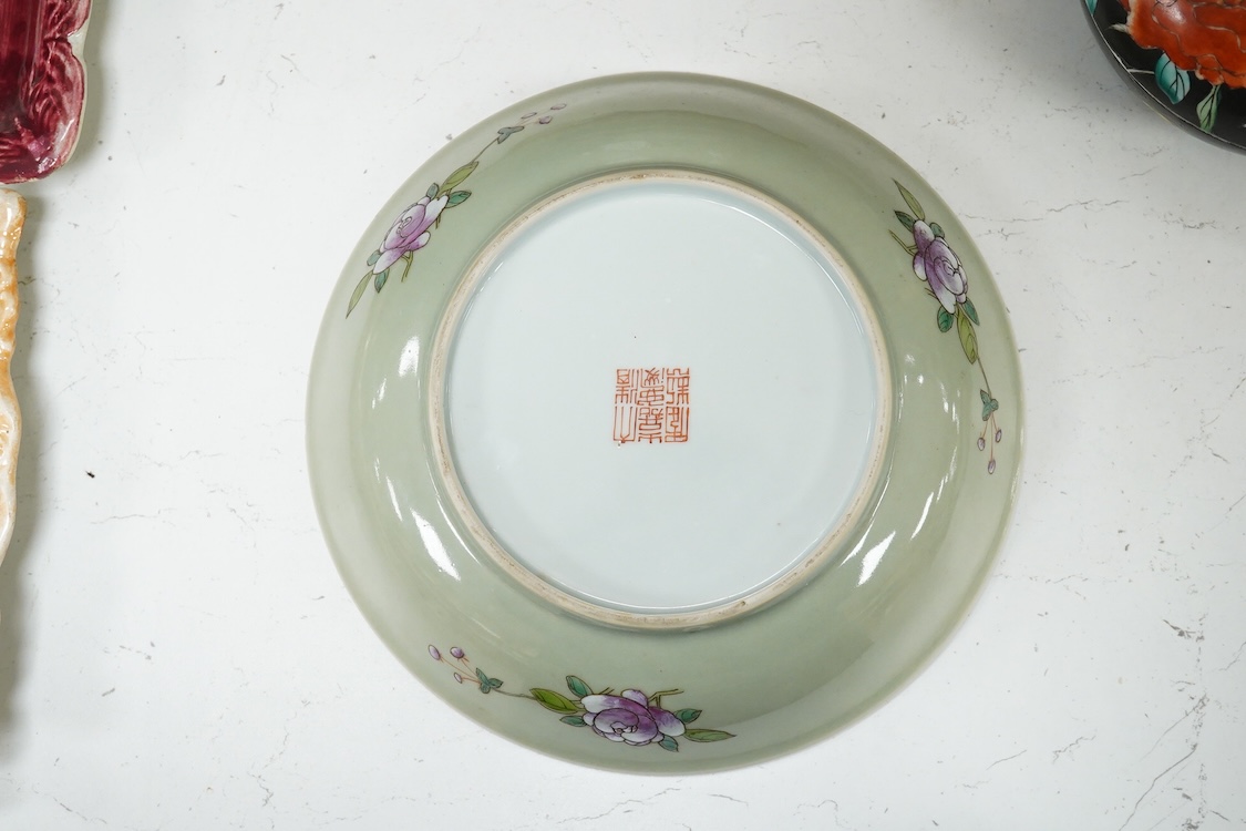 A Chinese celadon and blue and white vase, a dish decorated with birds and flowers and a pot and cover, largest 23cm in diameter